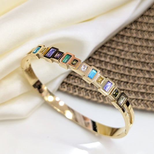 Jewel Box Handcuff