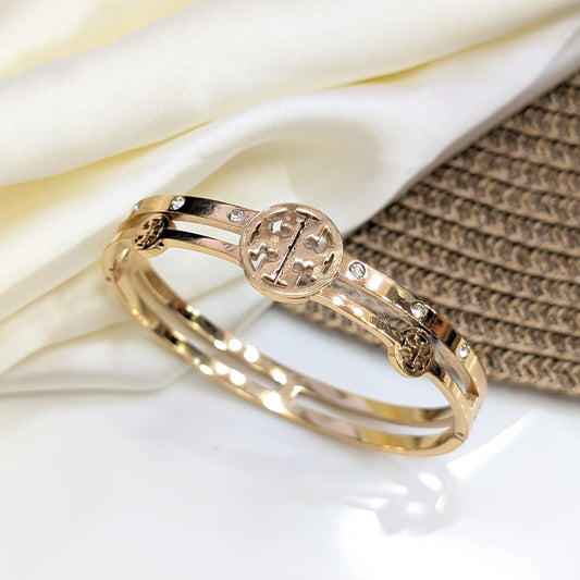 Disc Charm Handcuff