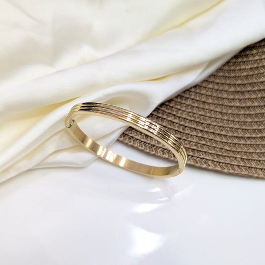 Trio Groove Handcuff