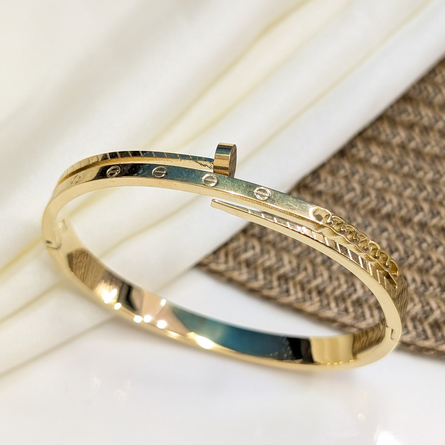 MERIDIAN HANDCUFFS