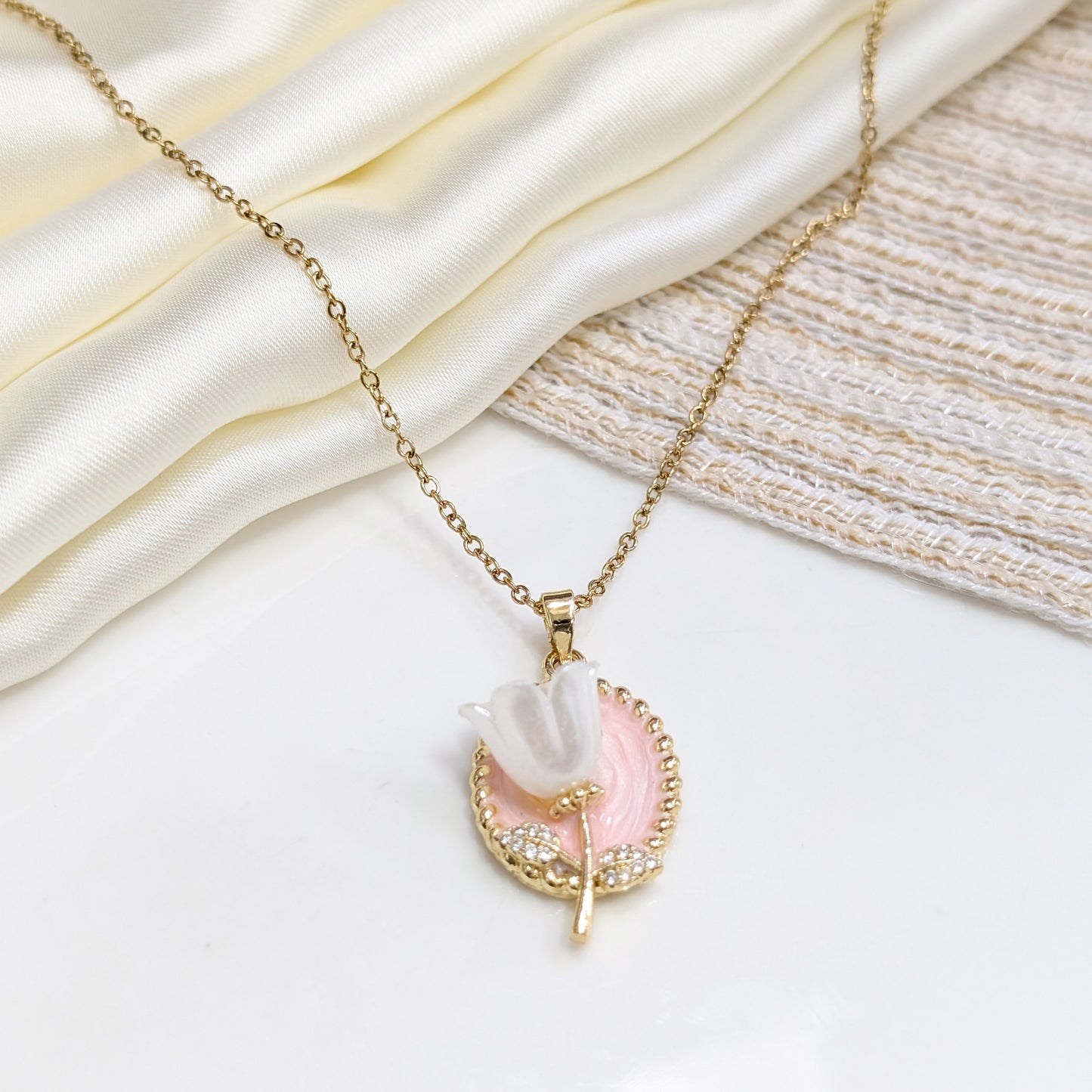 BLUSH ROSE ETCHED LOCKETS