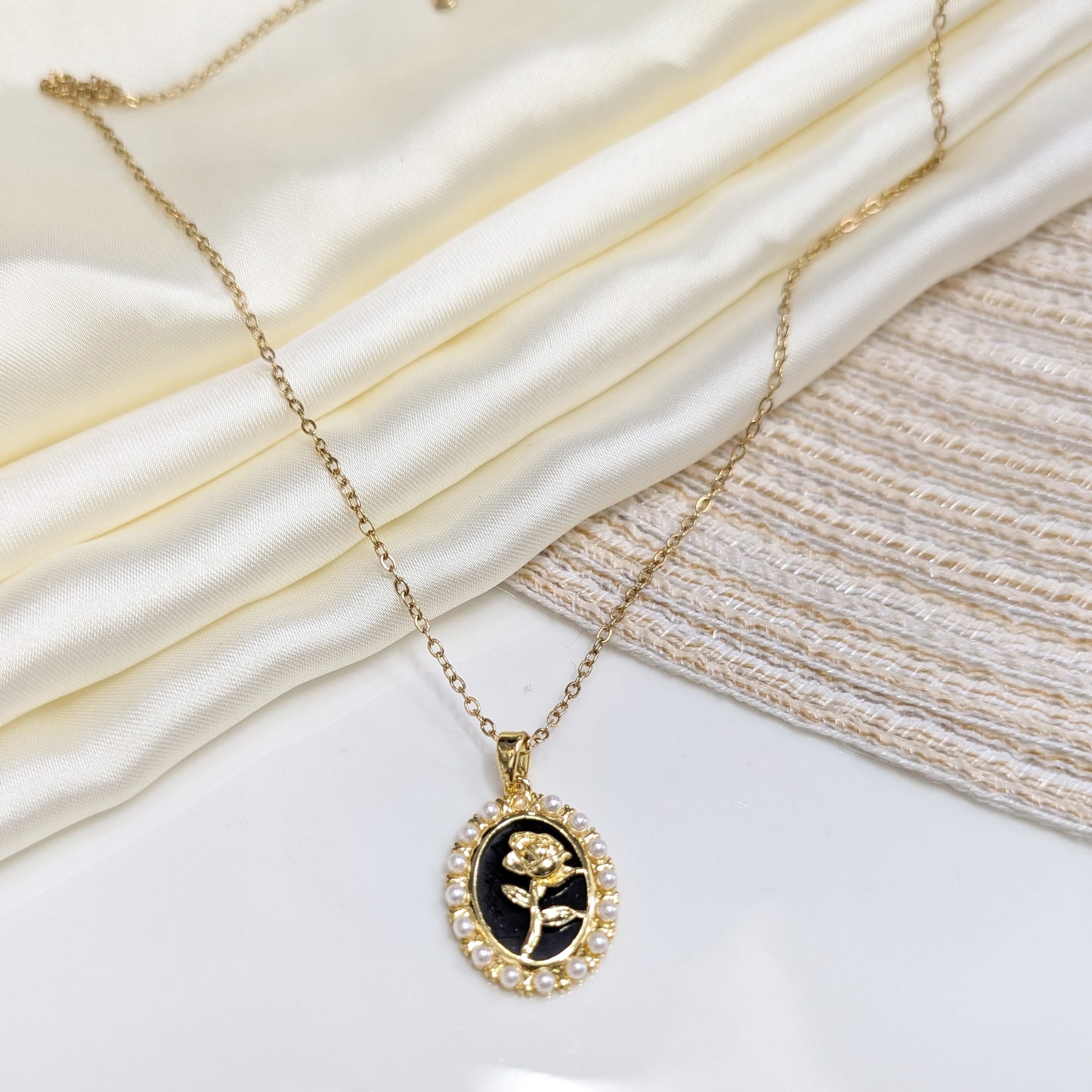 MIDNIGHT ROSE CAMEO LOCKETS