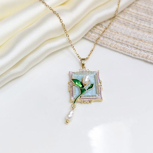 SKYWARD TULIP FRAME LOCKETS