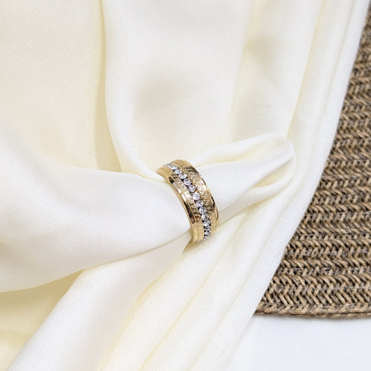 PAVÉ HORIZON BAND RINGS