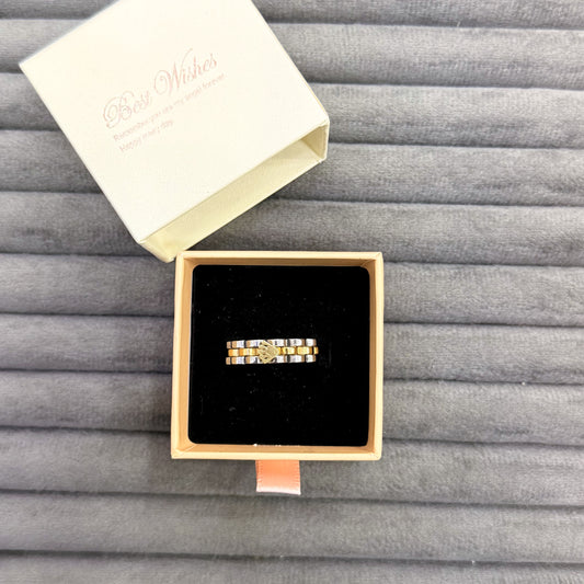 BICOLOR LINKED CROWN RINGS